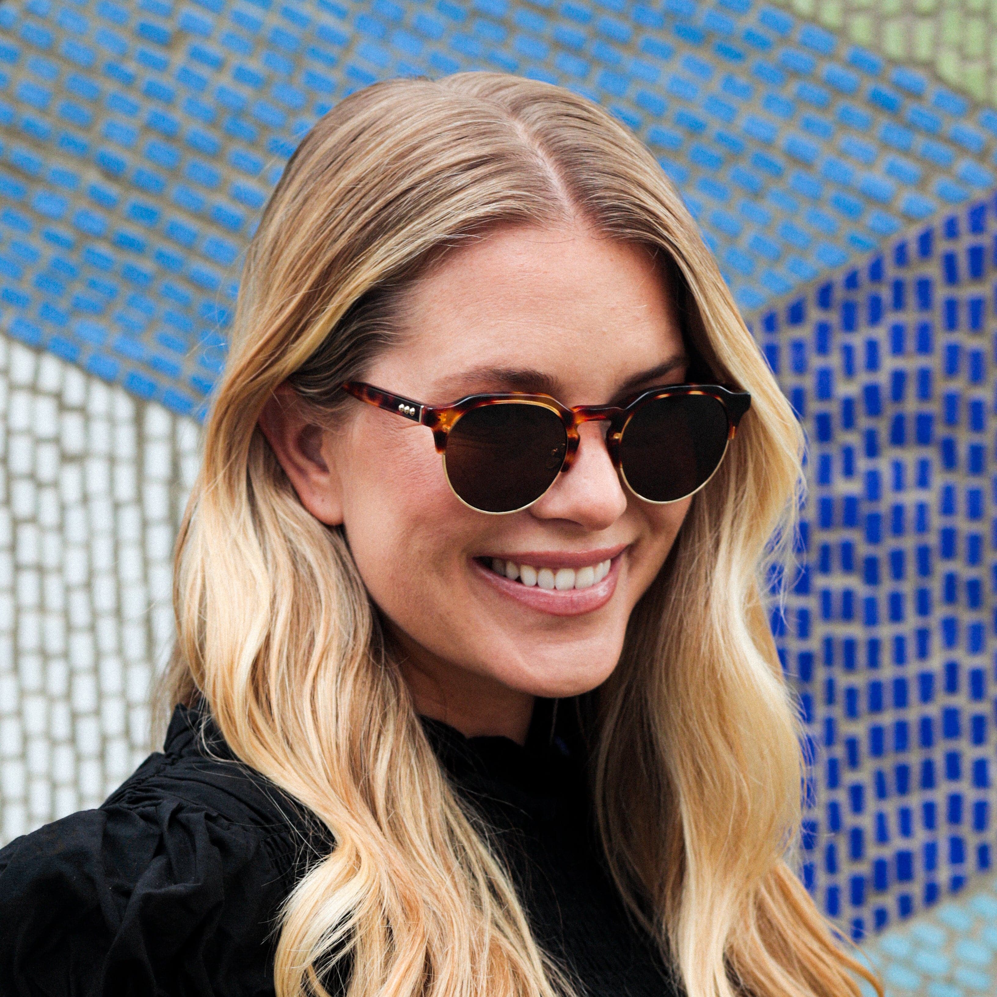 Knight Sunglasses - Image 2