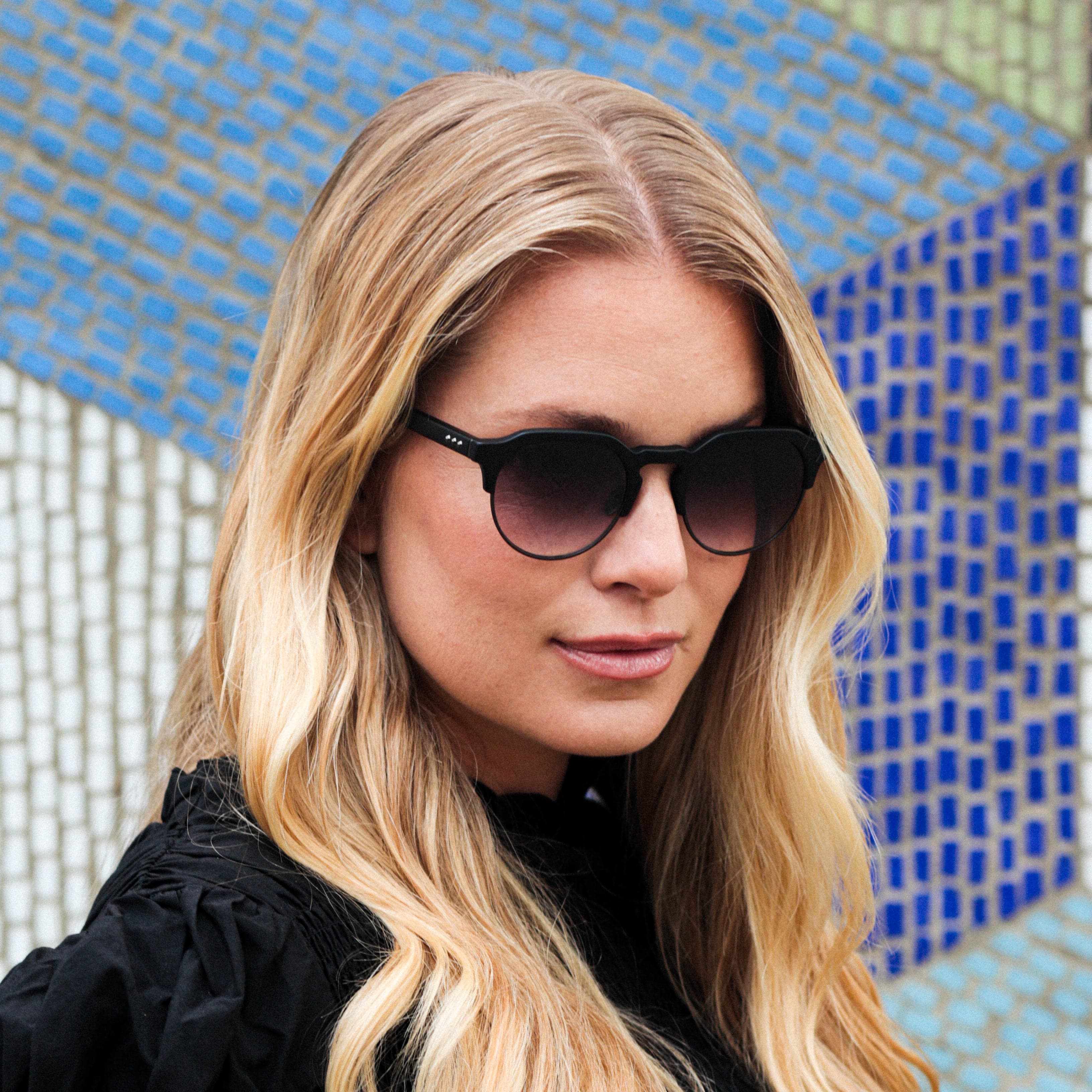 Knight Sunglasses - Image 4