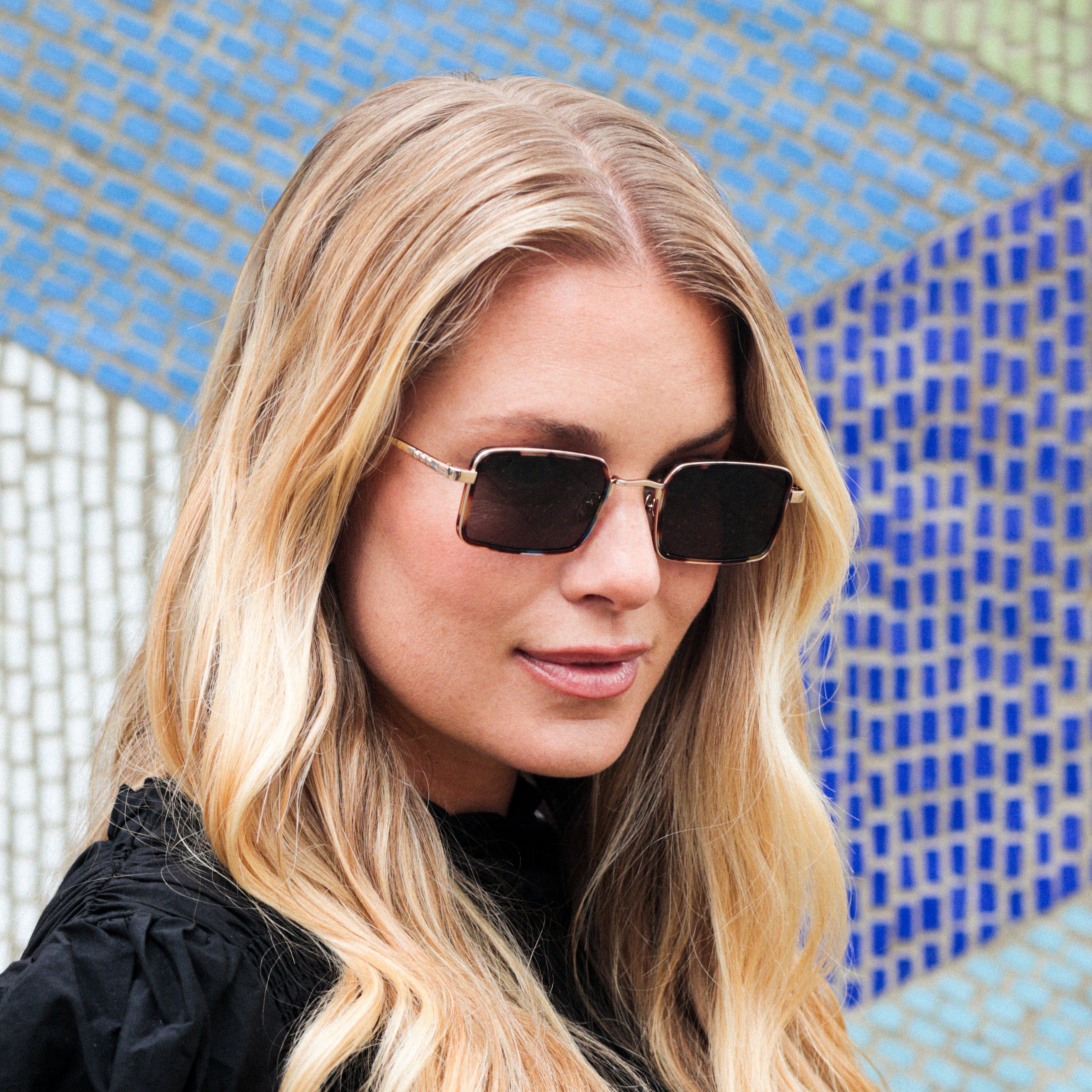 Walmer Sunglasses - Image 4