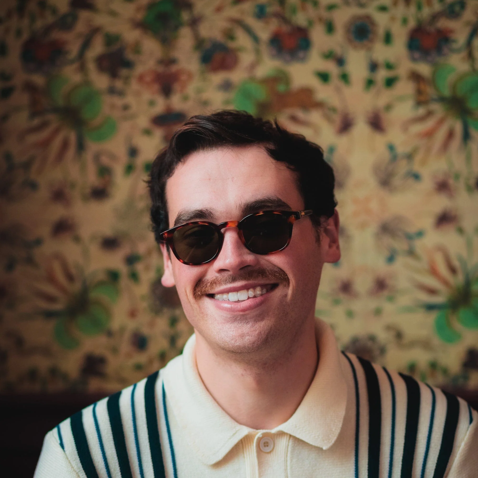 Eagle Sunglasses - Image 5