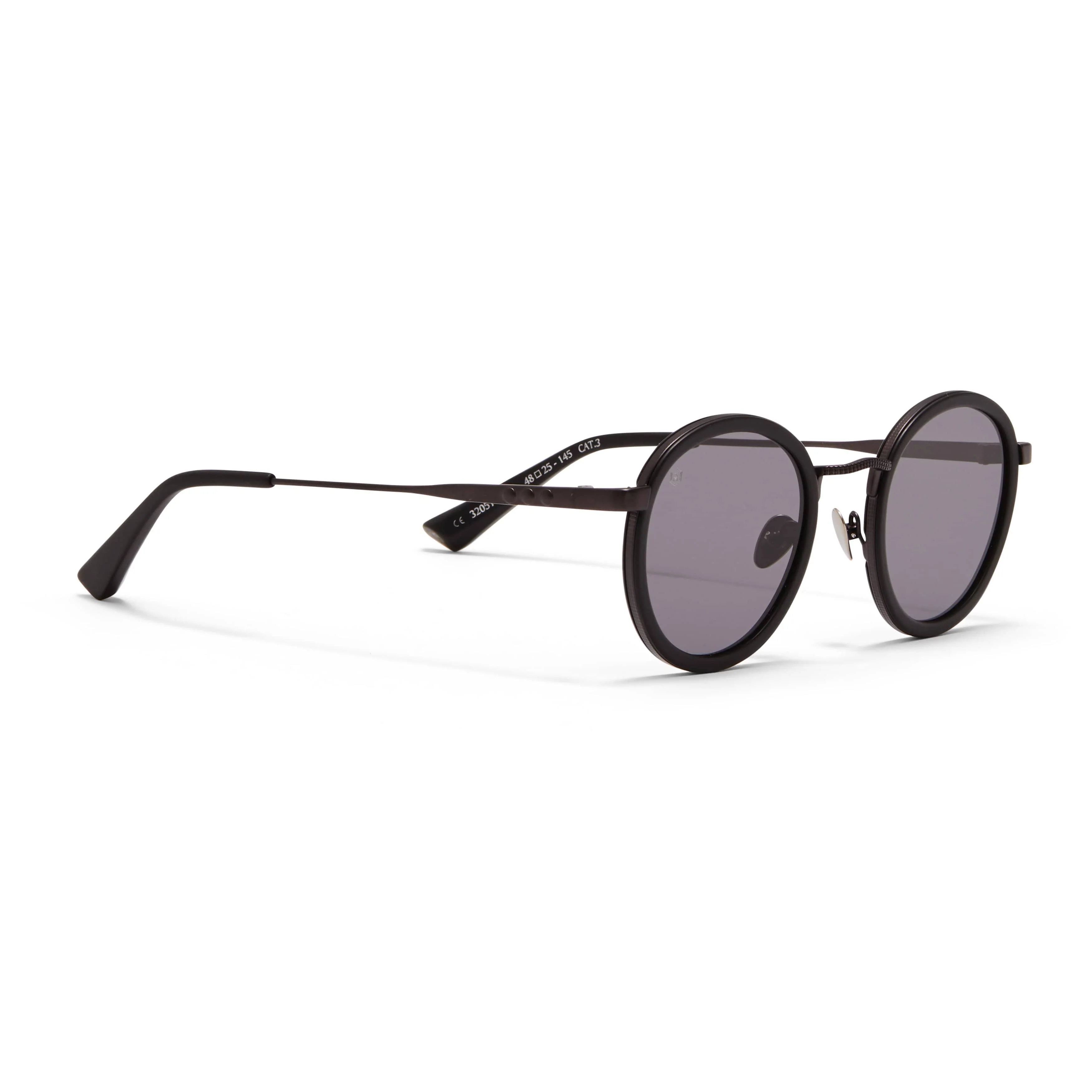 ZERO Sunglasses in Black - Image 3