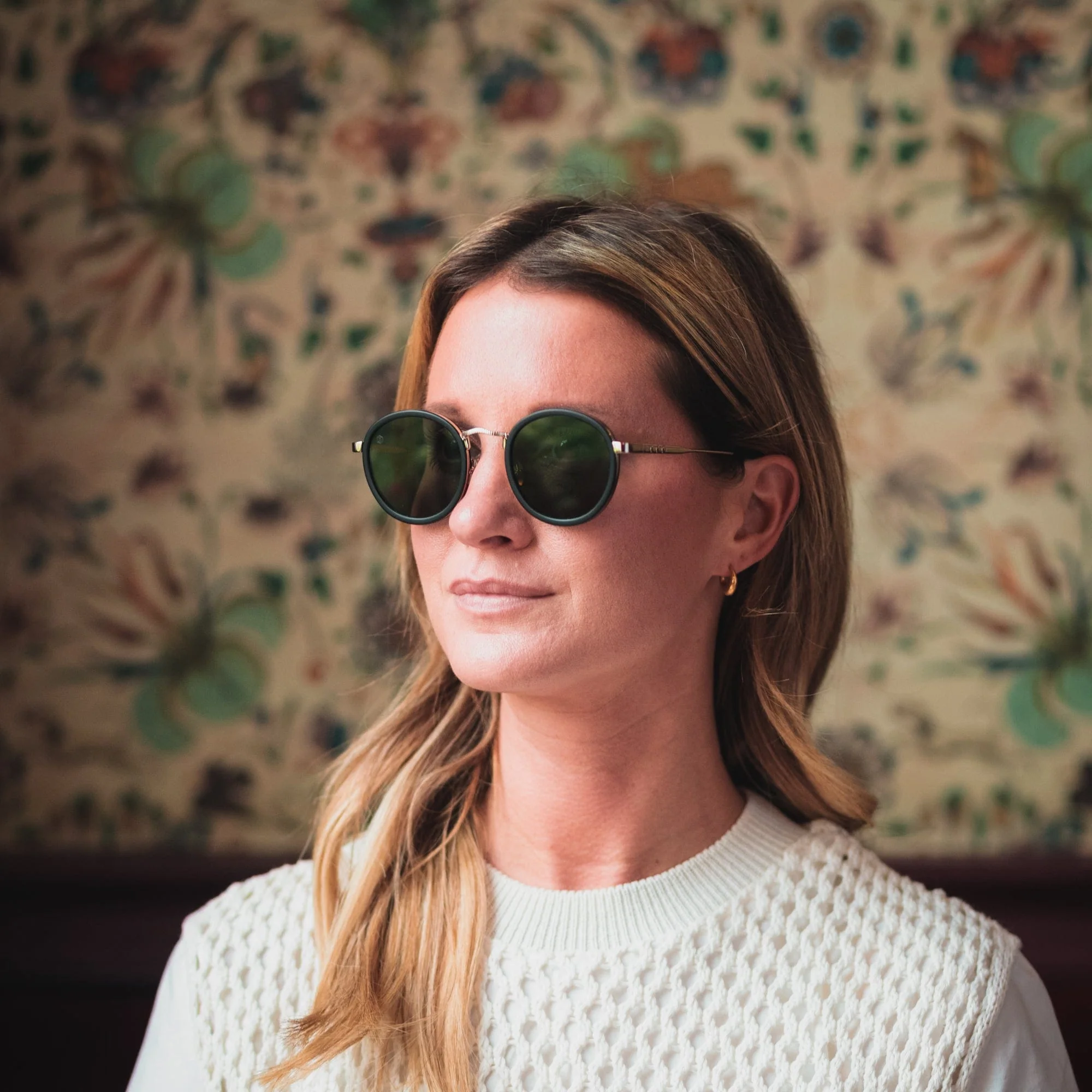 Zero Sunglasses in Black - Image 6